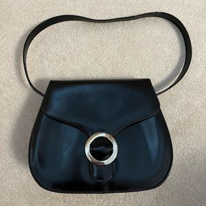 Black leather, shoulder bag